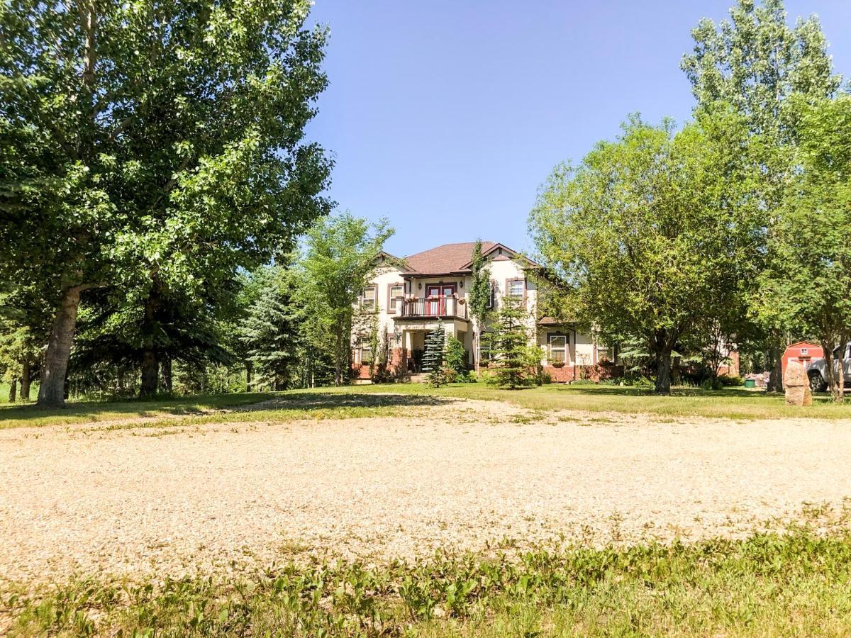 Wolf Creek Bed And Breakfast Ponoka Buitenkant foto