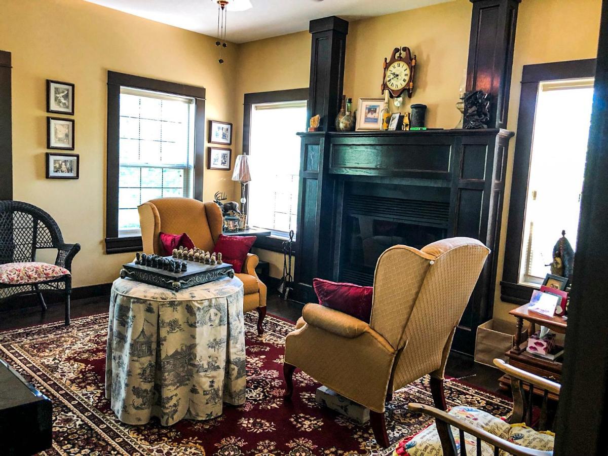 Wolf Creek Bed And Breakfast Ponoka Buitenkant foto
